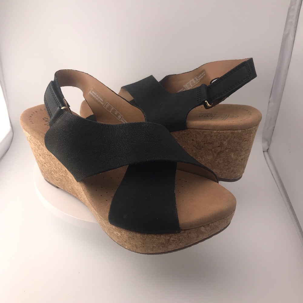 Clarks Annadel Eirwyn Wedge Sandal Black Size 6 Slingback Collection by Clarks